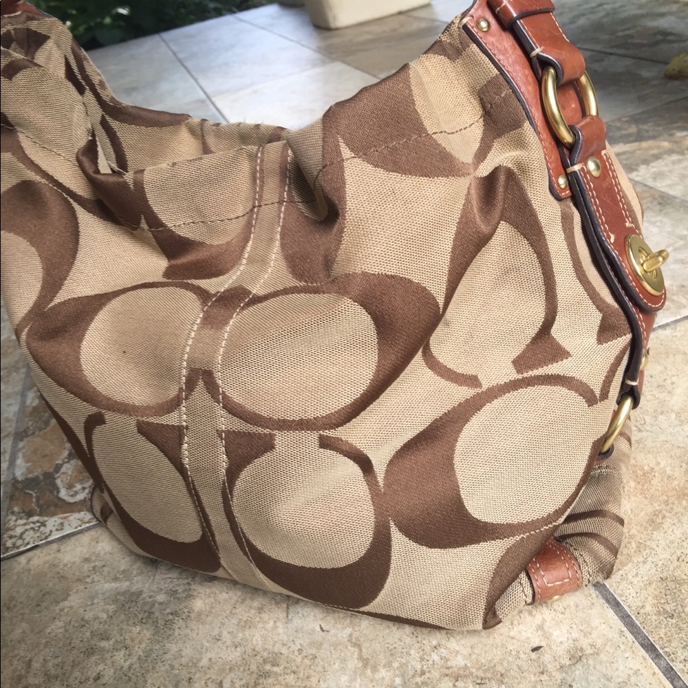 Coach Large Hobo Bag - Picture 1 of 10